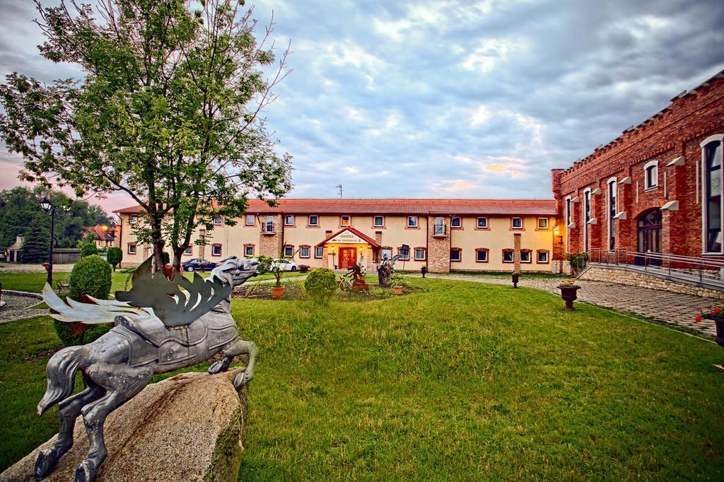 Hotel Na Podzamczu Tarnowskie Góry Kültér fotó